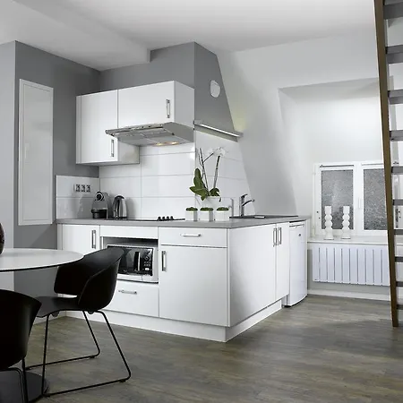 Hotel Le 32