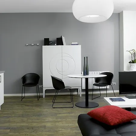 Le 32 Hotel